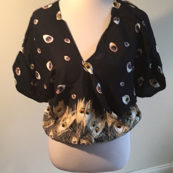 AZ Pullover blouse with Peacock print - Picture 1 of 3
